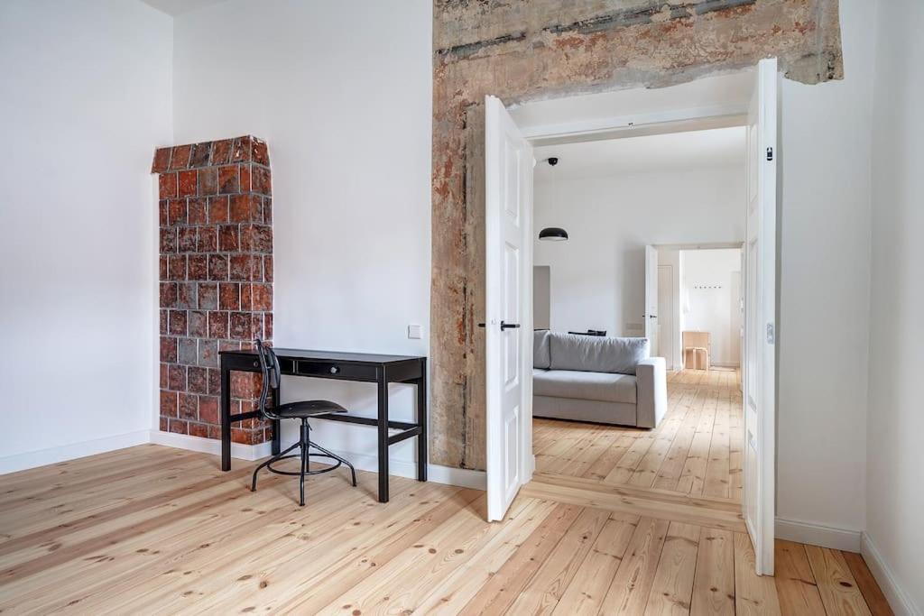 Spacious 2-Bedroom Flat In Old Town By Urban Rent Vilnius Exterior foto