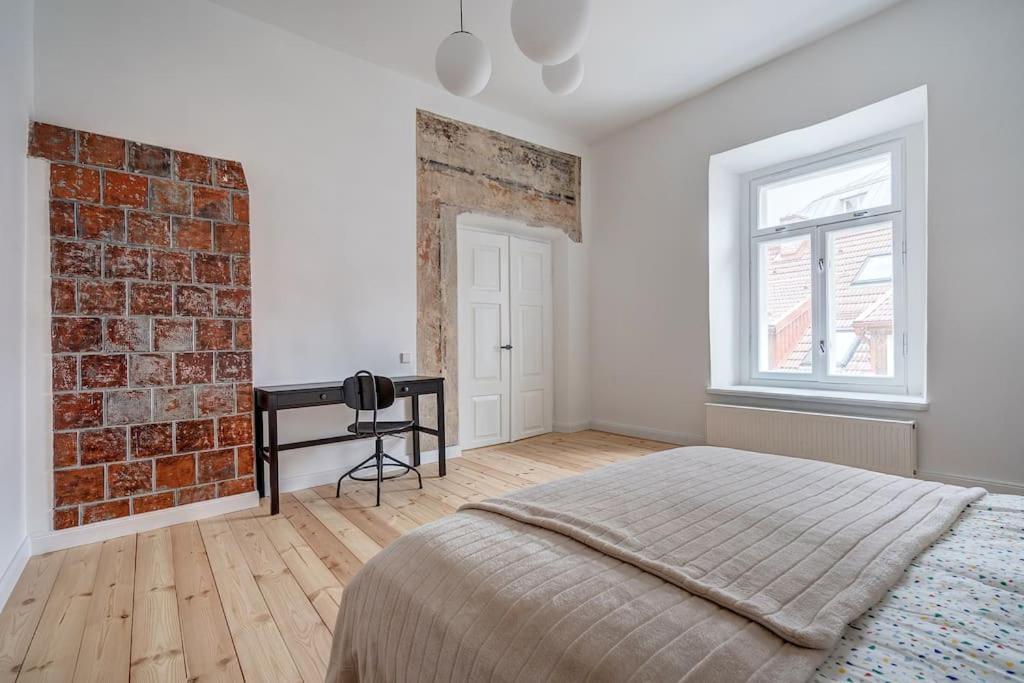 Spacious 2-Bedroom Flat In Old Town By Urban Rent Vilnius Exterior foto