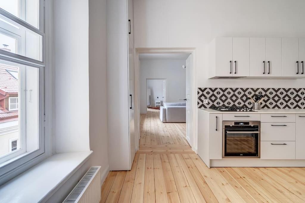 Spacious 2-Bedroom Flat In Old Town By Urban Rent Vilnius Exterior foto