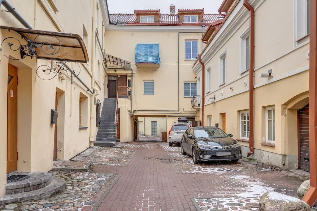 Spacious 2-Bedroom Flat In Old Town By Urban Rent Vilnius Exterior foto
