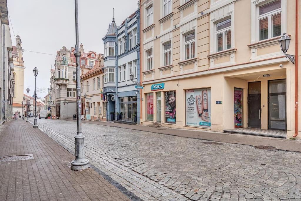 Spacious 2-Bedroom Flat In Old Town By Urban Rent Vilnius Exterior foto