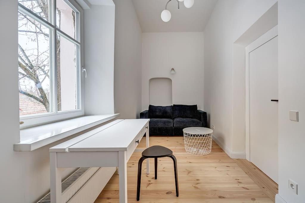 Spacious 2-Bedroom Flat In Old Town By Urban Rent Vilnius Exterior foto